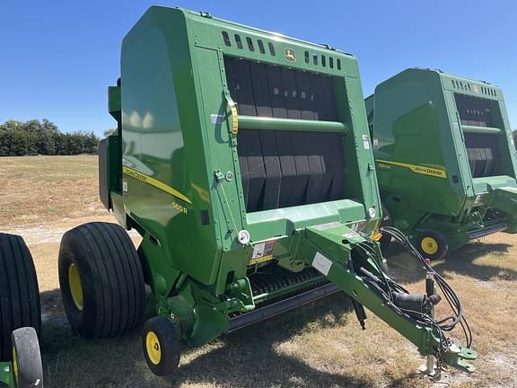 Image of John Deere 560R equipment image 1