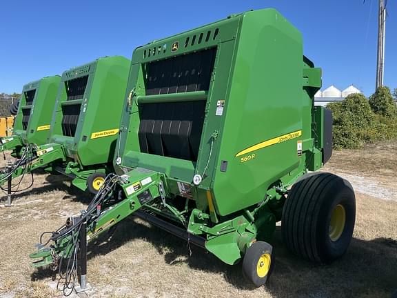 Image of John Deere 560R equipment image 1