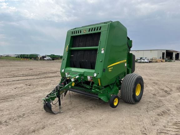 Main image John Deere 560R