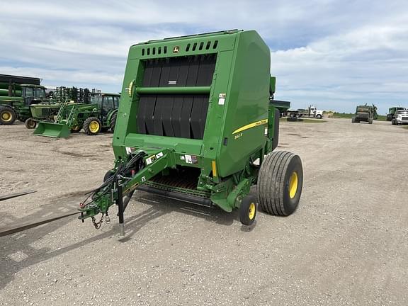 Image of John Deere 560R equipment image 1