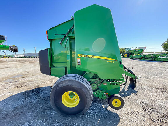 Image of John Deere 560R equipment image 3