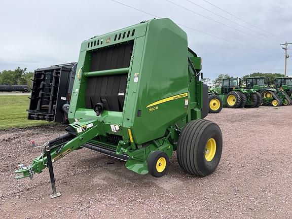 Image of John Deere 560R equipment image 1