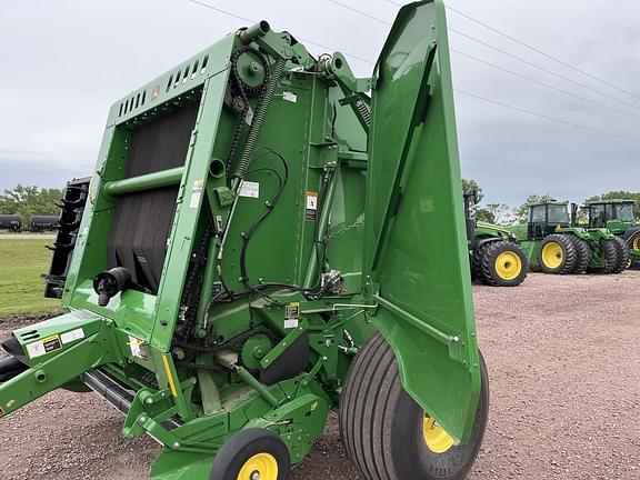 Image of John Deere 560R equipment image 4