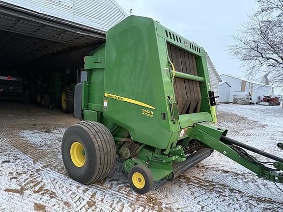 Image of John Deere 560R equipment image 1