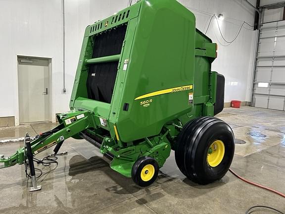 Image of John Deere 560R equipment image 1