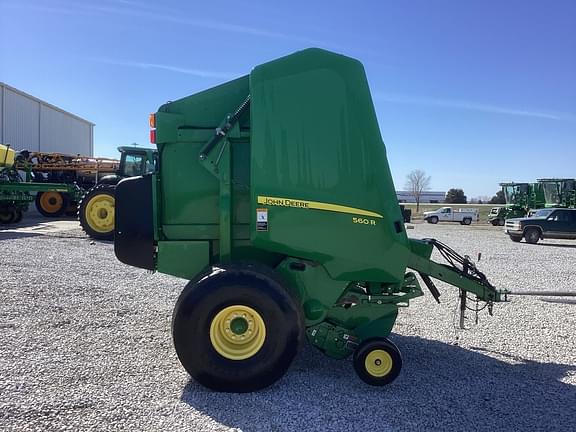 Image of John Deere 560R equipment image 2