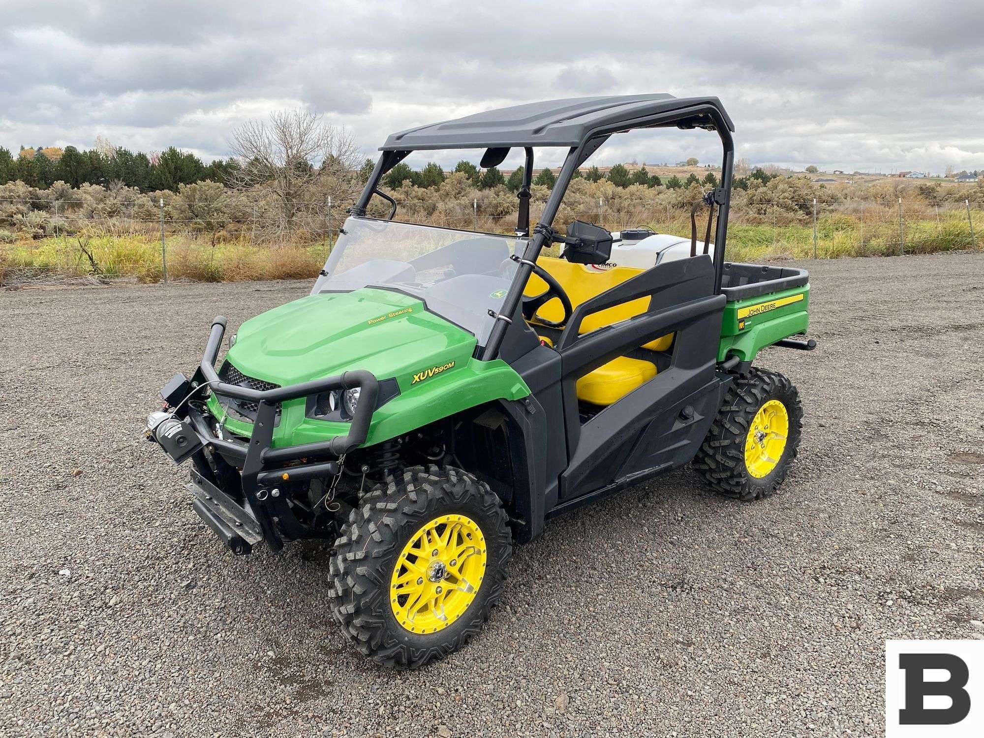 2021 John Deere XUV 590M Equipment Image0