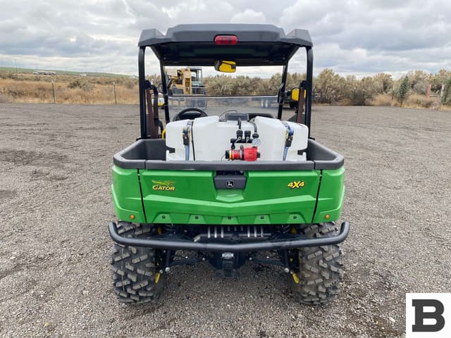 Image of John Deere XUV 590M equipment image 3