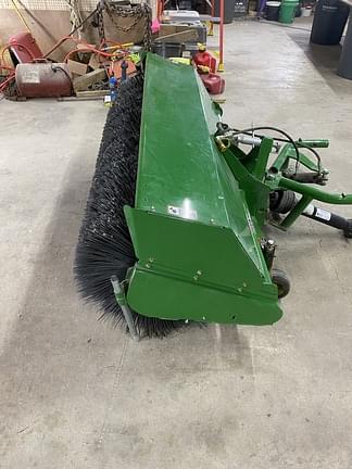 Image of John Deere 60 Heavy Duty Broom equipment image 2
