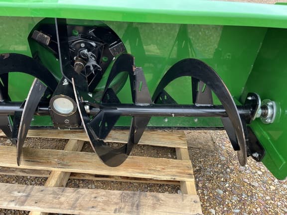 Image of John Deere 60" HD Snow Blower equipment image 2