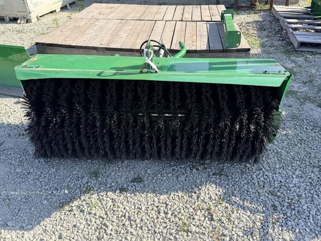 Image of John Deere 60 Heavy Duty Broom equipment image 2
