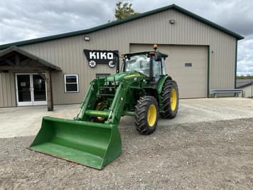Main image John Deere 6105E