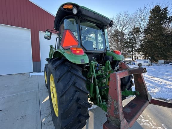 Image of John Deere 6105E equipment image 4