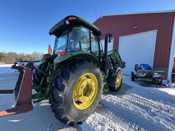 Image of John Deere 6105E equipment image 2