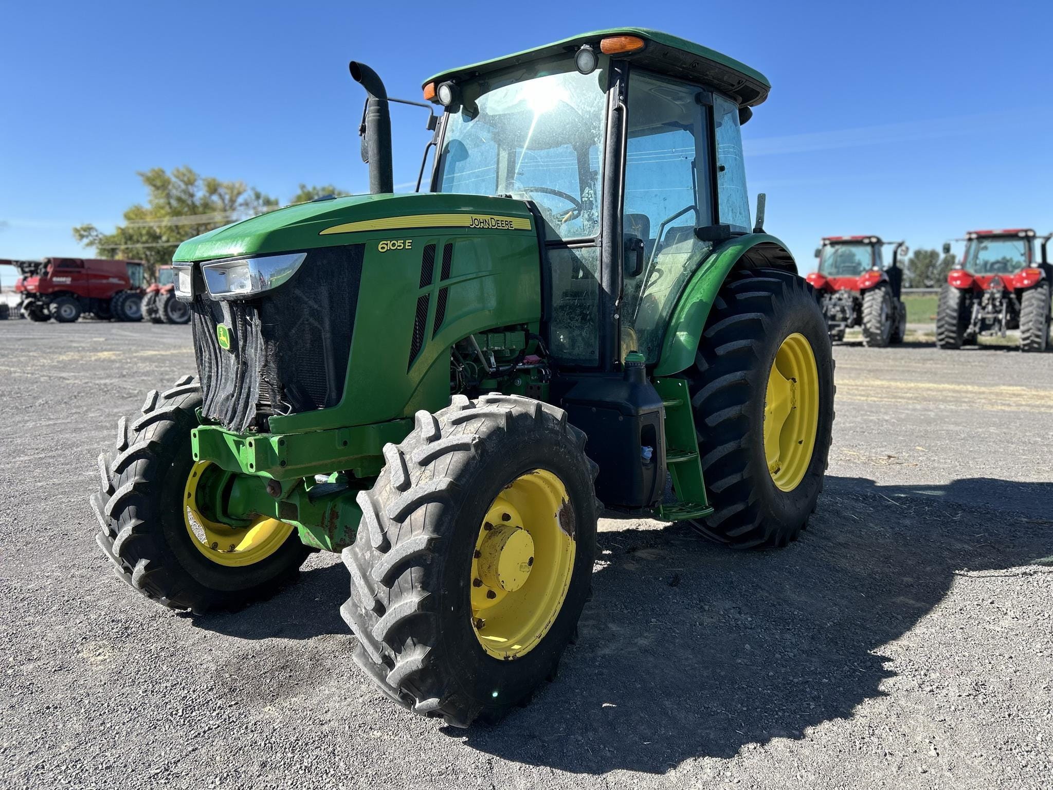 2021 John Deere 6105E Equipment Image0