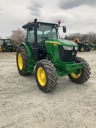 Main image John Deere 6105E