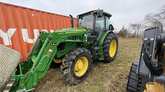 Image of John Deere 6105E equipment image 2