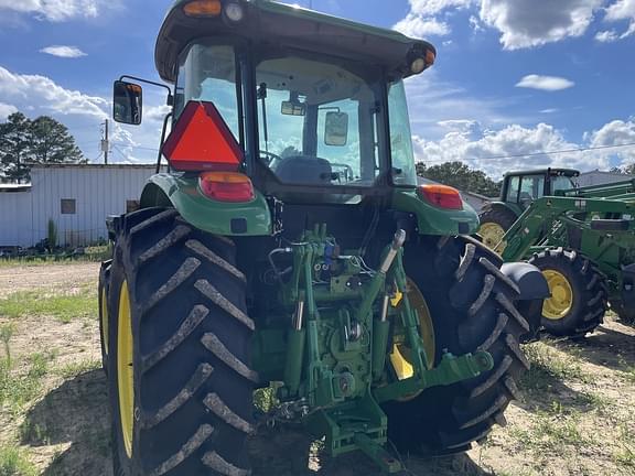 Image of John Deere 6105E equipment image 3