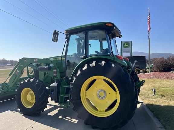 Image of John Deere 6105E equipment image 1