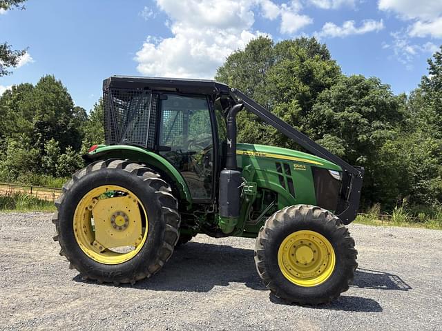 Image of John Deere 6105E equipment image 2