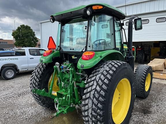 Image of John Deere 6105E equipment image 2