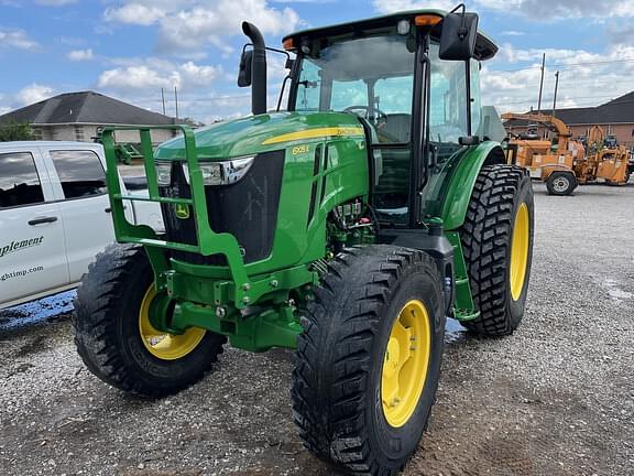 Image of John Deere 6105E equipment image 1