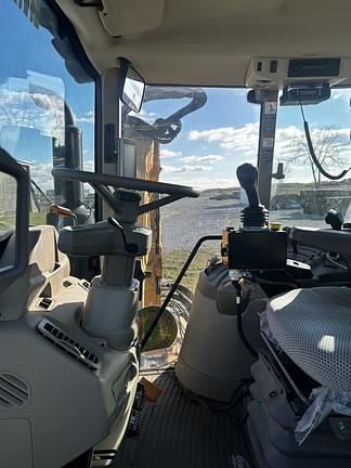 Image of John Deere 6110M equipment image 2