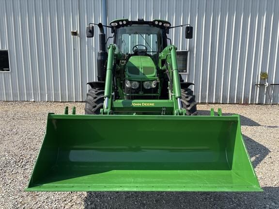 Image of John Deere 6110M equipment image 2