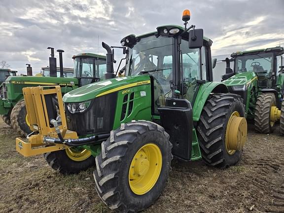 Image of John Deere 6110M Image 1