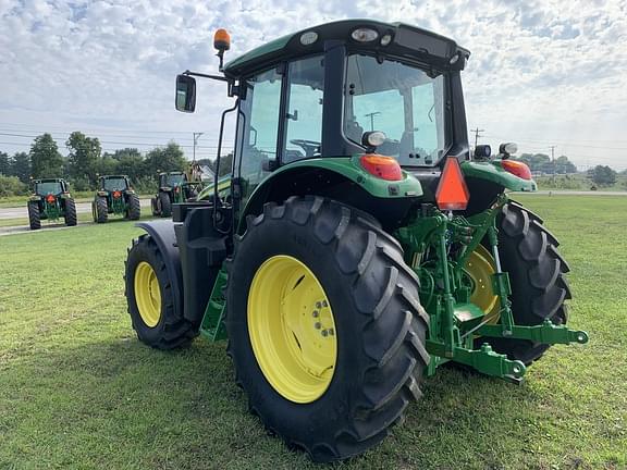 Image of John Deere 6110M equipment image 4