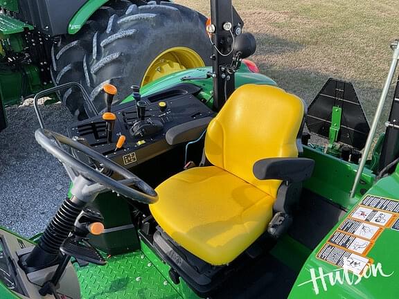 Image of John Deere 6110M equipment image 4