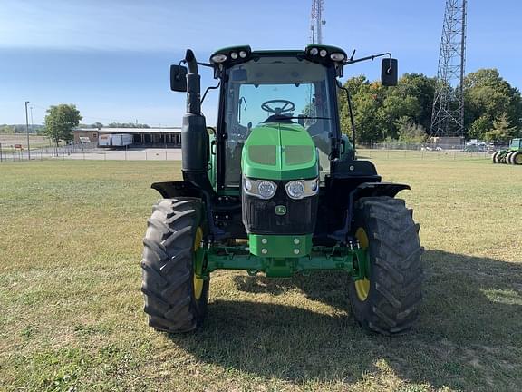 Image of John Deere 6110M equipment image 3