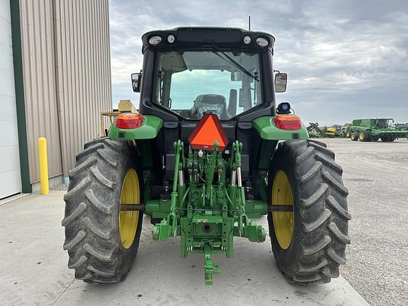 Image of John Deere 6110M equipment image 3