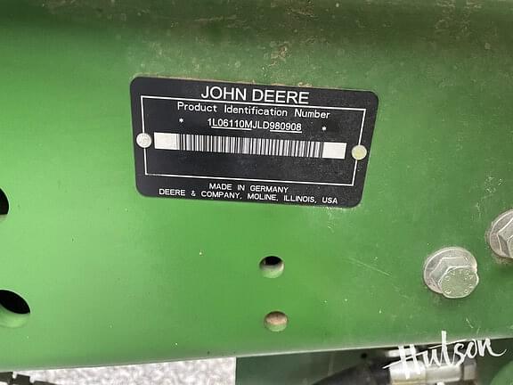 Image of John Deere 6110M equipment image 4