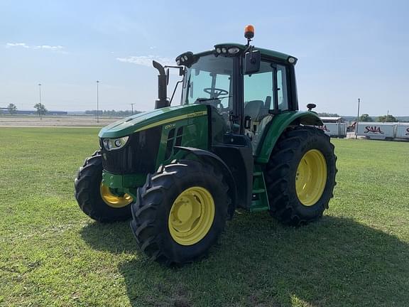 Image of John Deere 6110M equipment image 2