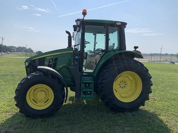 Image of John Deere 6110M equipment image 3