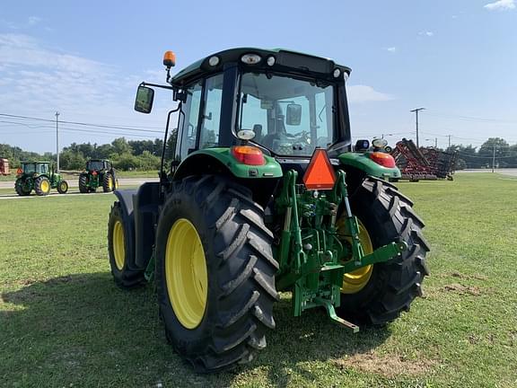 Image of John Deere 6110M equipment image 4