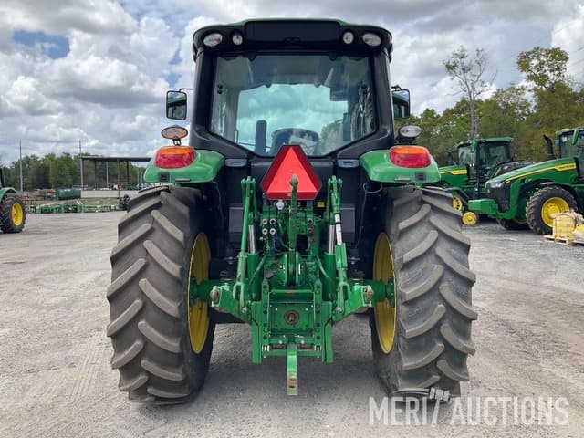 Image of John Deere 6110M equipment image 4