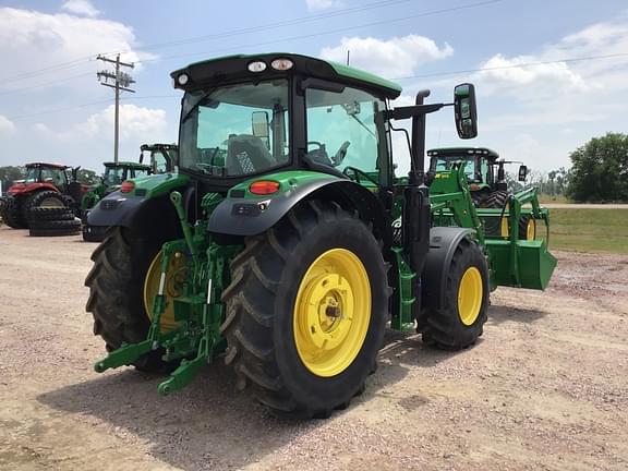 Image of John Deere 6110R equipment image 3