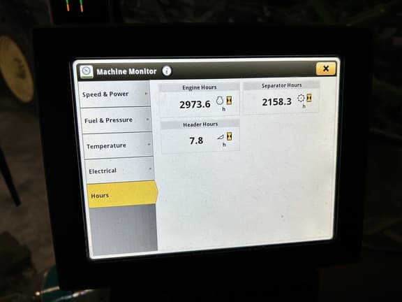 Image of John Deere 6110R equipment image 1