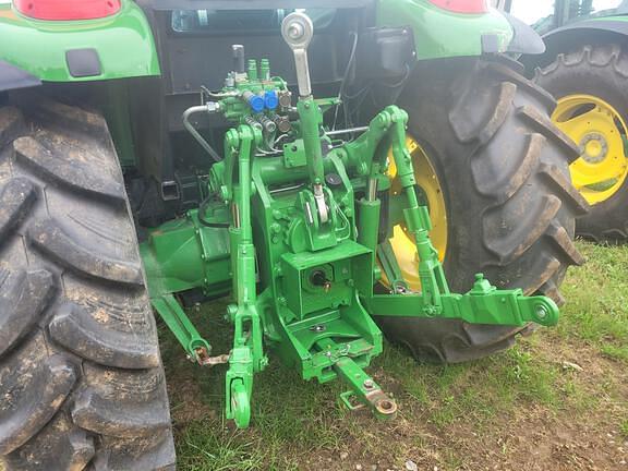 Image of John Deere 6120E equipment image 1