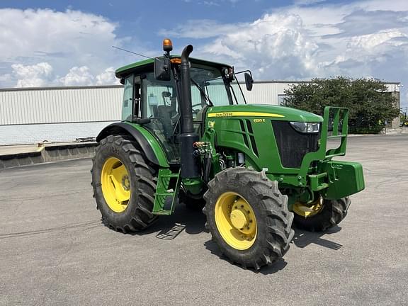 Image of John Deere 6120E equipment image 2