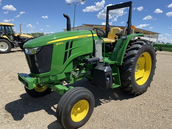 Main image John Deere 6120E