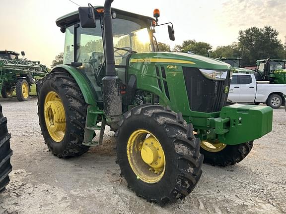 Image of John Deere 6120E equipment image 2