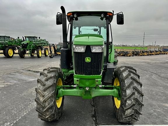 Image of John Deere 6120E equipment image 2