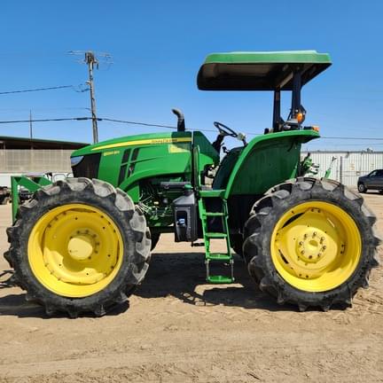 Image of John Deere 6120E equipment image 1