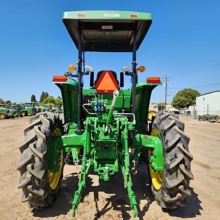 Image of John Deere 6120E equipment image 3