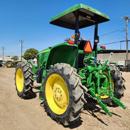 Image of John Deere 6120E equipment image 2