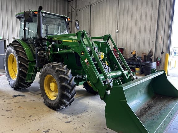 2021 John Deere 6120E Equipment Image0