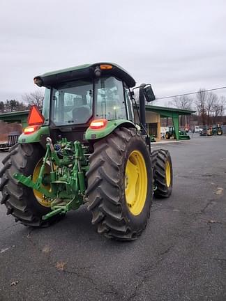 Image of John Deere 6120E equipment image 4